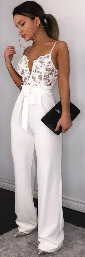 outfit con pantalón blanco de fiesta