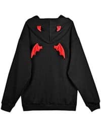 Sudadera oversize negra con hoodie y detalle de cuernos y alas